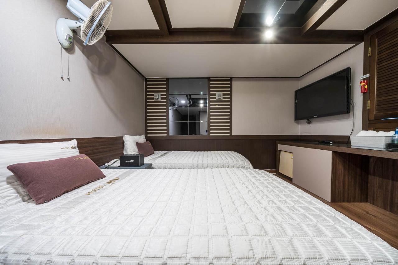 Mu Hotel Sasang Екстер'єр фото