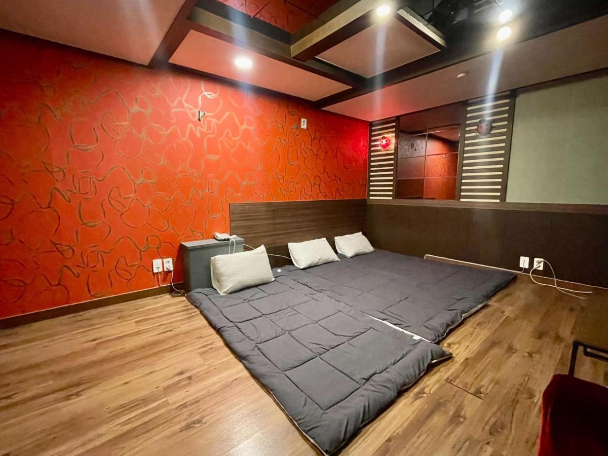 Mu Hotel Sasang Екстер'єр фото