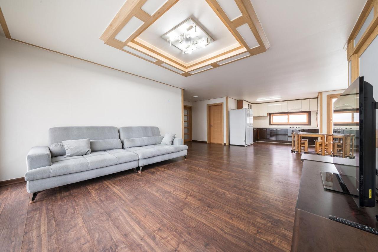 Mu Hotel Sasang Екстер'єр фото