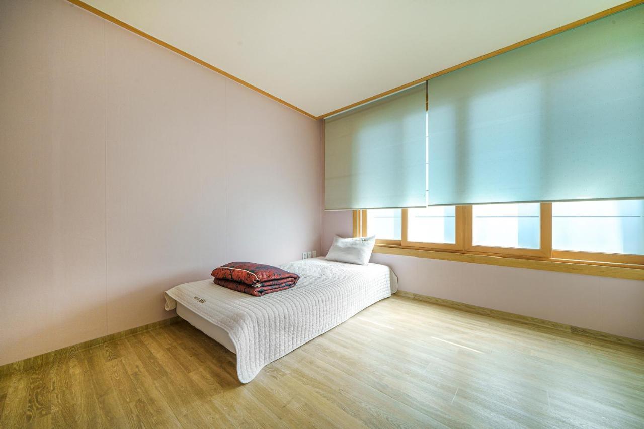 Mu Hotel Sasang Екстер'єр фото